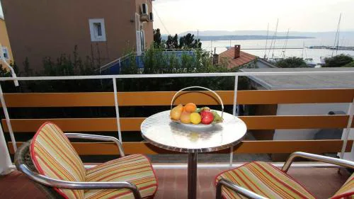 One-Bedroom Apartment Malinska near Sea 2