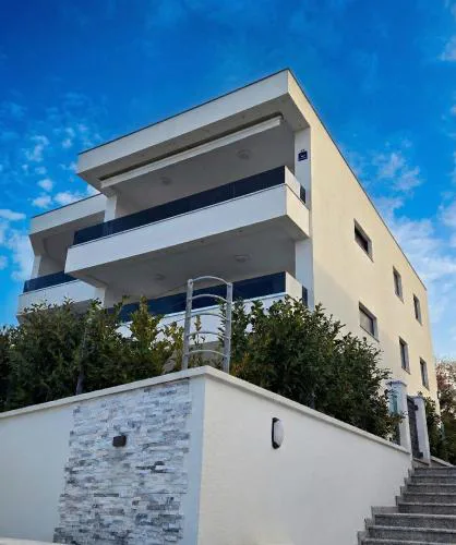 Sunset & Seaview Premium Apartment