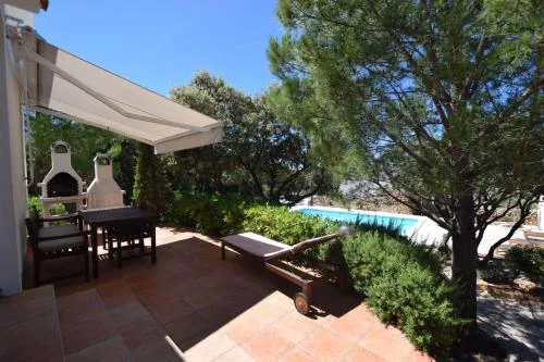 Ferienwohnung für 5 Personen ca 75 qm in Mandre, Dalmatien Inseln vor Zadar
