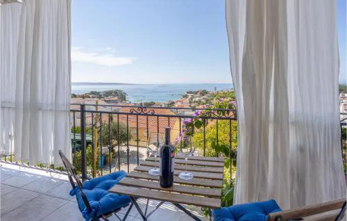 Nice Apartment In Mundanije