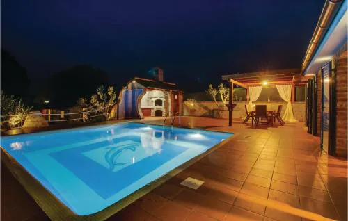 3 Bedroom Awesome Home In Nerezine