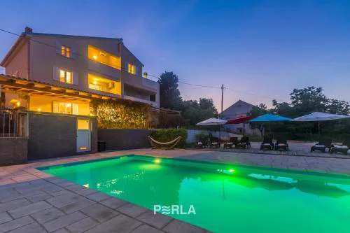 House MIRABELLE with heated Pool in Nerezine on Losinj island