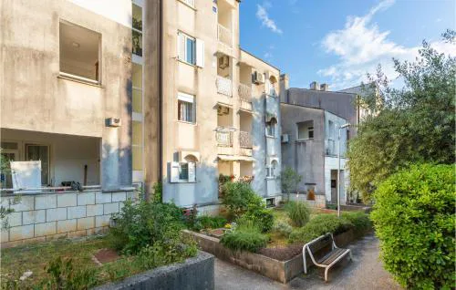1 Bedroom Lovely Apartment In Njivice