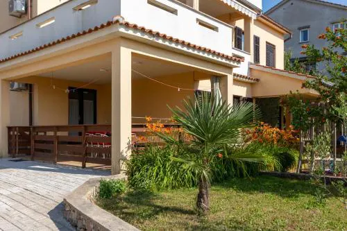 Apartments Snjezana by El-Pi Tours
