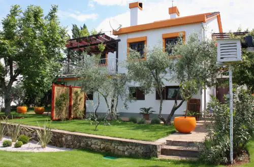 Apartments with parking space Njivice, Krk - 2391