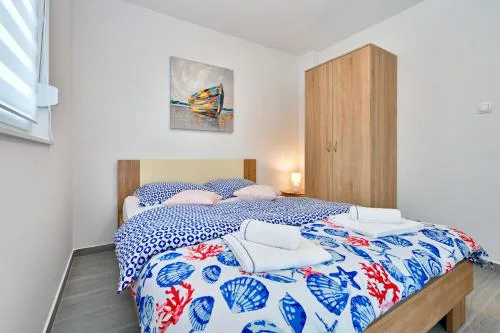 Apartman Michael / Novalja / Zrče