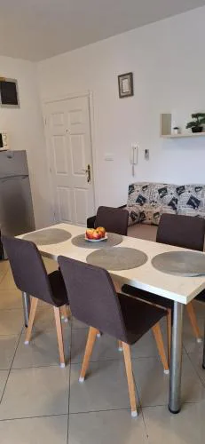 Apartman Valkira Novalja - Moderan smještaj s pogledom blizu Zrća