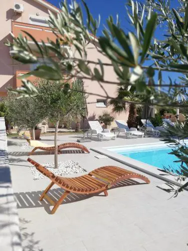 Apartmani Zeneral I