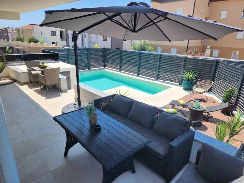 Apartments "CALMA" with Private Pool - Suitable for Groups of People