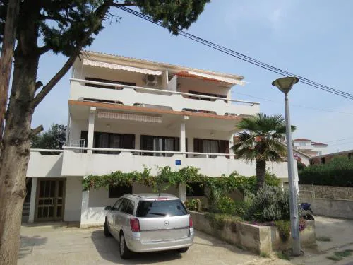 Apartments INES