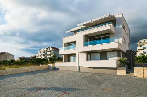 Apartments with a parking space Novalja, Pag - 11775