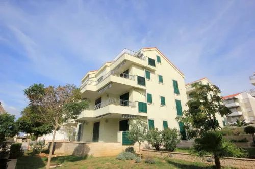 Apartments with a parking space Novalja, Pag - 9427