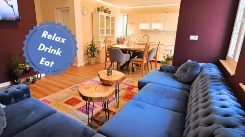 Central single house with parking-TOP LOCATION!