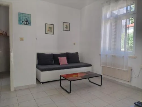Downtown Seafront apartment