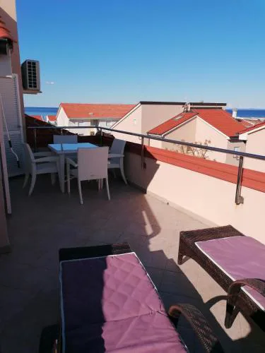 GOLDEN VIEW - moderan apartman