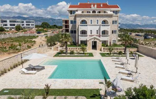 Gorgeous Apartment In Novalja