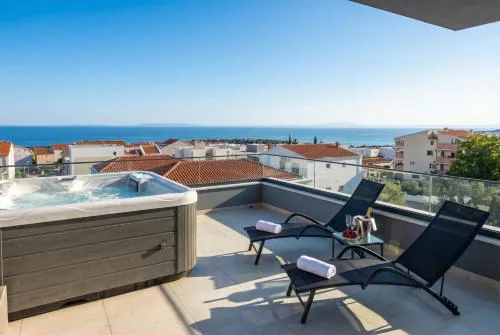 LUNA AZURE 2 Prestige Apartment