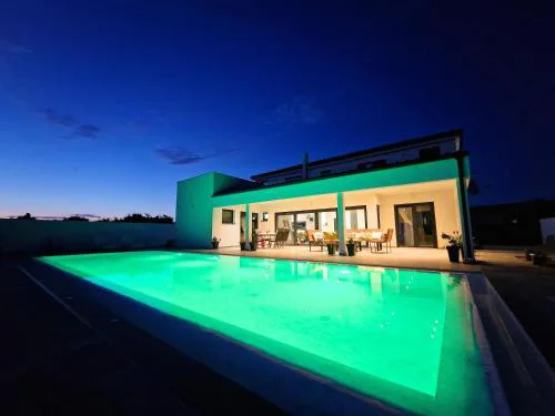Luxury Villa Triton
