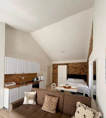 N E G R O Apartments