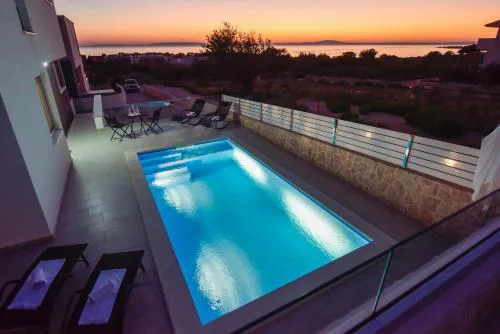 Pool Apartments Funtastic C