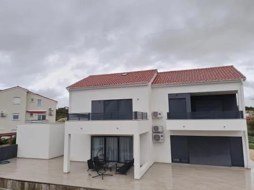 VILLA BIBA