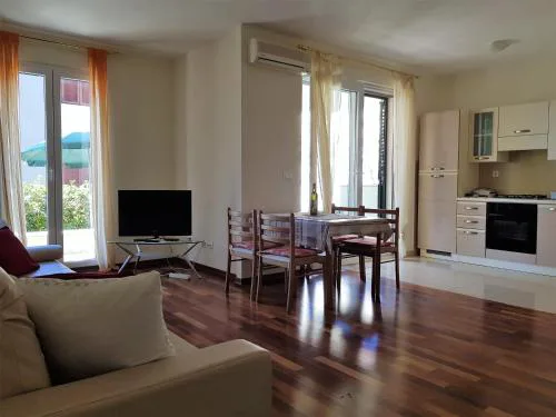 Villa LUMA Apartments