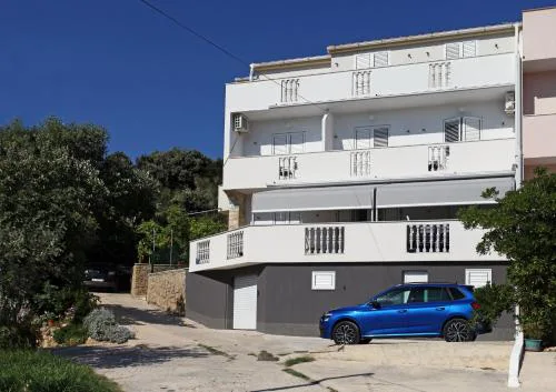 Apartments Madona