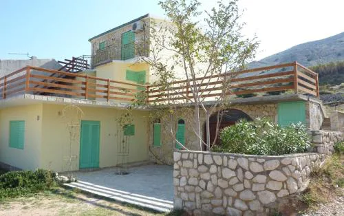 Apartments with parking space Pag - 21220