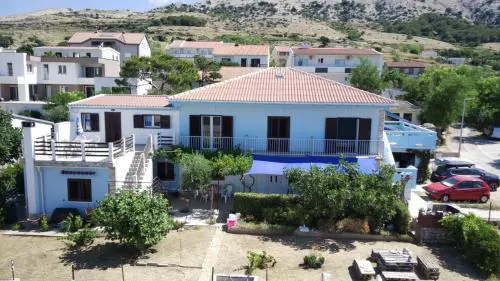 Apartments with parking space Pag - 6325
