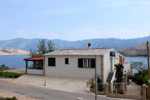 Apartments with parking space Pag - 6326