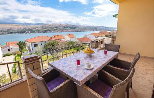 Awesome Home In Pag With Wifi