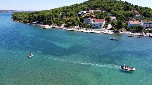 Villa Rosmarin - family friendly, beachfront