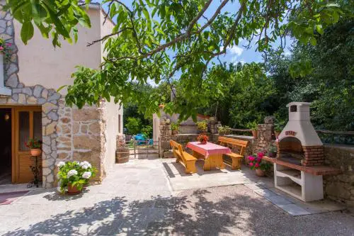 Gemütliches Steinhaus Nonna Stara