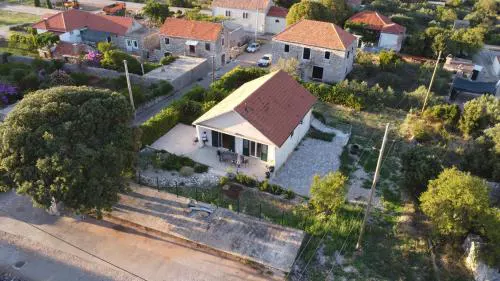 Cozy house Pavicic in Poljica Hvar