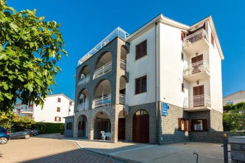 Apartments Ivo