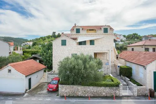 Apartments by the sea Postira, Brac - 739