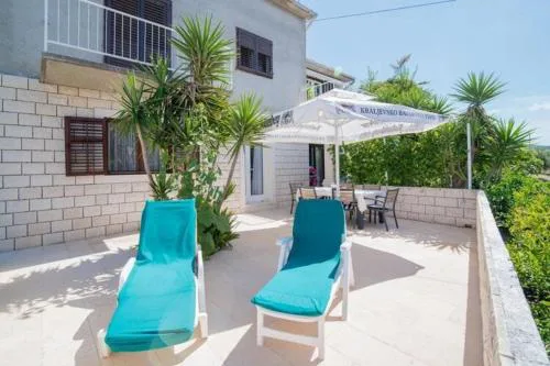 Apartments Veve - One Bedroom Apartment with Terrace Sea View Nensi ST