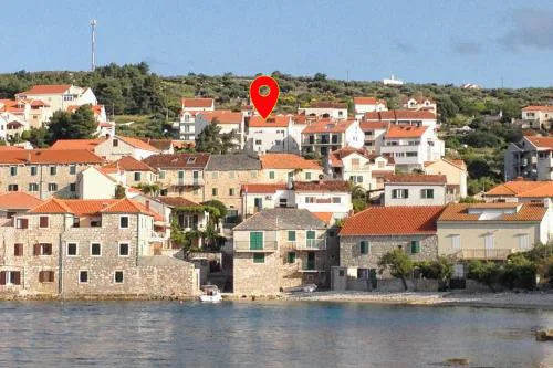 Apartments with a parking space Postira, Brac - 21203