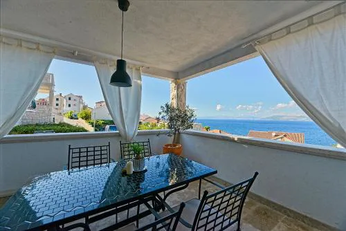 Art Apartments Postira
