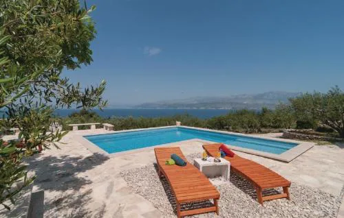 Holiday home Glavica