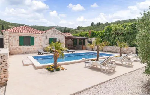 Stunning Home In Postira