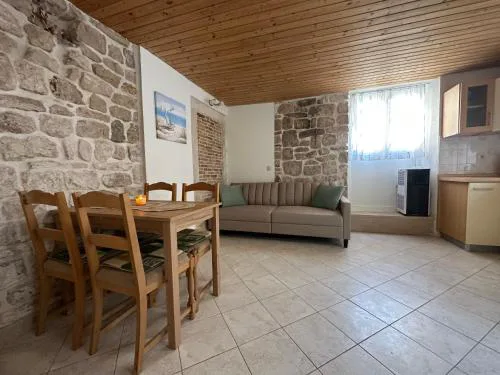 Sundial Apartment