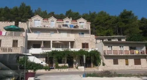 Apartments by the sea Povlja, Brac - 23236