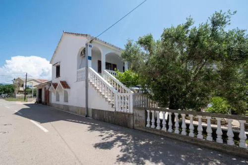 Apartments with parking space Povljana, Pag - 21327