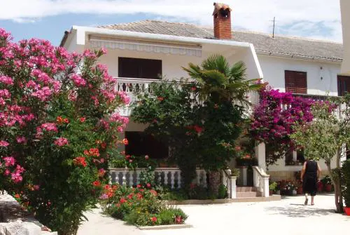 Apartments with parking space Povljana, Pag - 228