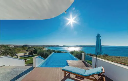 Gorgeous Home In Povljana