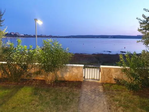 Summertime apartmani Povljana