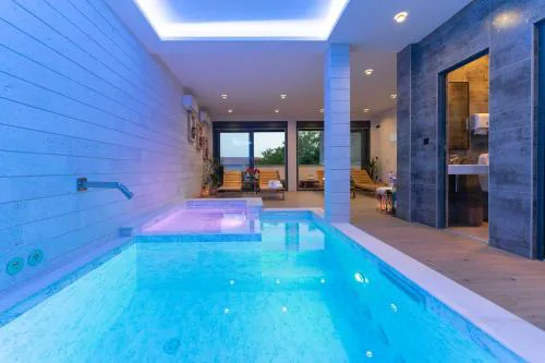 Terra Maiorum-Apartments with heated pool and water massage