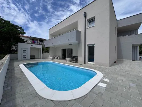 Villa Plesa with office and private pool