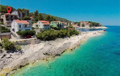 Beautiful Apartment In Prigradica